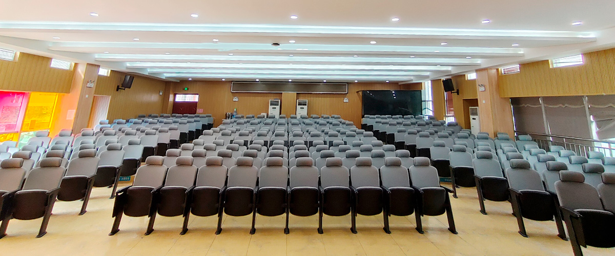 溫州市龍灣外國(guó)語(yǔ)小學(xué)